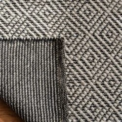 Maryjane Geometric Area Rug - Safavieh -Home Decor Shop GUEST 02f3c7f5 301d 4a62 8b92 362ba163788d