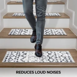 World Rug Gallery Distressed Bohemian Non-Slip Stair Treads -Home Decor Shop GUEST 14dff281 a63c 415b 857d aa3e625bfc07