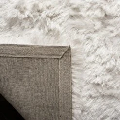 Ocean Shag OCG101 Hand Tufted Area Rug - Safavieh -Home Decor Shop GUEST 27511431 e3b6 404a b475 21f9442f0503