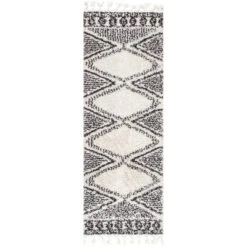 NuLOOM Cassia Moroccan Diamond Shaggy Tassel Area Rug -Home Decor Shop GUEST 344868b4 29a6 4f50 9d89 29f52f5b20fc