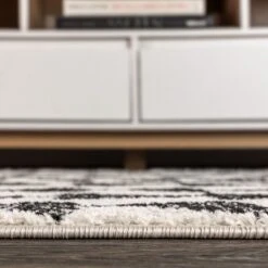 Aisha Moroccan Triangle Geometric Indoor Area Rug - JONATHAN Y -Home Decor Shop GUEST 7f745e0a c576 44ca 97d6 98eaa189988c