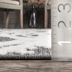 NuLOOM Blaire Textured Lattice Indoor/Outdoor Patio Area Rug -Home Decor Shop GUEST 84bd4eda bce5 4e27 a0b4 ad9e7b5fe7a6