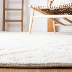 Freddie Medallion Woven Rug - Safavieh -Home Decor Shop GUEST b1c89e3b e502 4cba a9d9 e6c5a6a3c9a9