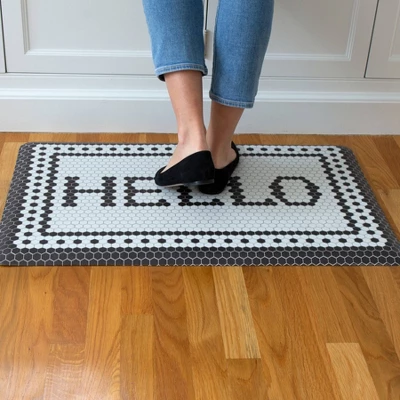 Cobbler Anti-Fatigue Comfort Long Floor Mat Black - Brewster 4 Cobbler Anti-Fatigue Comfort Long Floor Mat Black - Brewster - Image 2