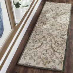 Briley Rug - Safavieh -Home Decor Shop GUEST d143a263 da9b 44b2 8925 3e060b1682b5