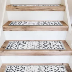 World Rug Gallery Distressed Bohemian Non-Slip Stair Treads -Home Decor Shop GUEST dbde65c3 cb7d 4b72 80a3 e68bee011c1b
