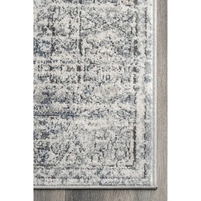 NuLOOM Jayla Barbed Iris Medallion Area Rug 6 NuLOOM Jayla Barbed Iris Medallion Area Rug - Image 4